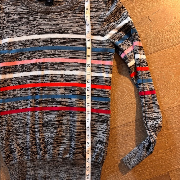 Womens French Connection Black Striped Thin Sweater Tapered Bottom Size XS - Picture 8 of 8